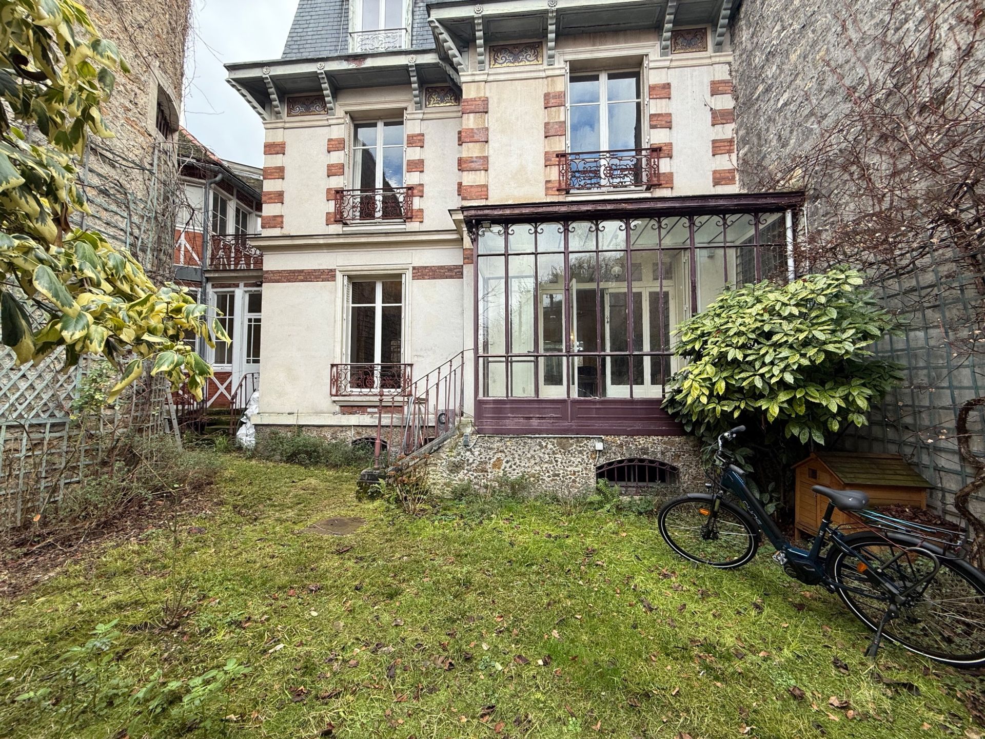 maison 9 Pièces en vente sur PARIS (75016)